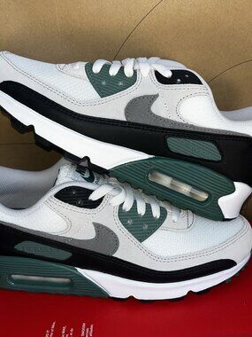 NEW Nike Air Max 90 Evergreen Aura DM0029-116 Mens Size 12
